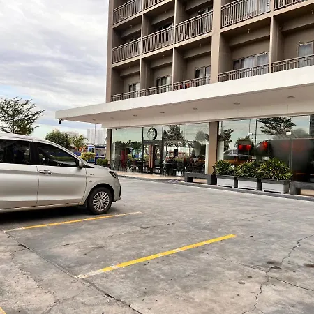 Yam Staycation Shore Residences