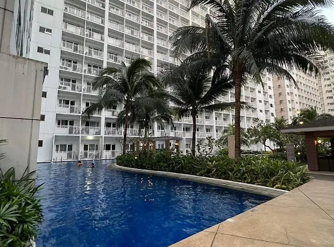 Yam Staycation Shore Residences Aparthotel 4*